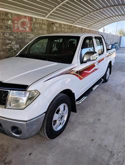 نيسان نافارا